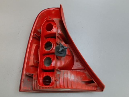 FEU ARRIERE DROIT RENAULT CLIO