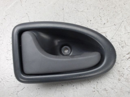 POIGNEE INTERIEURE PORTE AVANT GAUCHE RENAULT CLIO