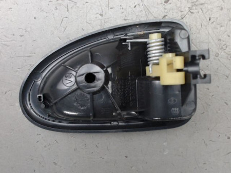 POIGNEE INTERIEURE PORTE AVANT GAUCHE RENAULT CLIO