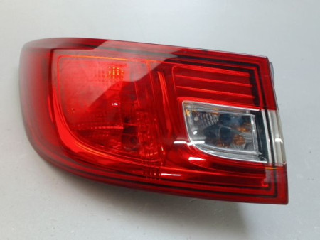 FEU ARRIERE GAUCHE  RENAULT CLIO