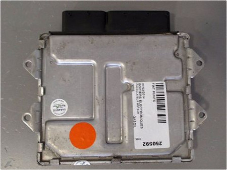 CALCULATEUR MOTEUR FIAT PUNTO