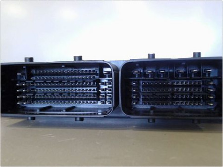 CALCULATEUR MOTEUR PEUGEOT 208