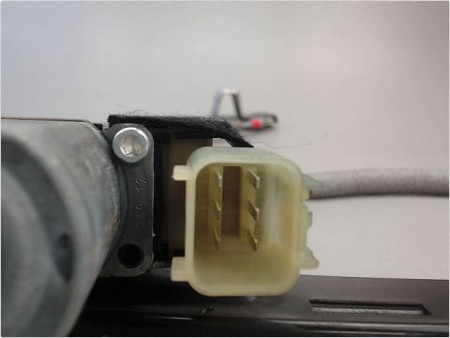 MECANISME LEVE-GLACE AVANT DROIT FORD B-MAX