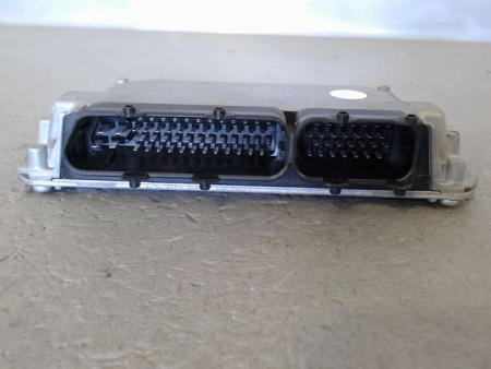 CALCULATEUR MOTEUR VOLKSWAGEN POLO