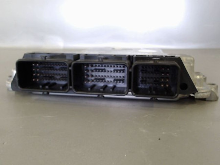 CALCULATEUR MOTEUR RENAULT MEGANE