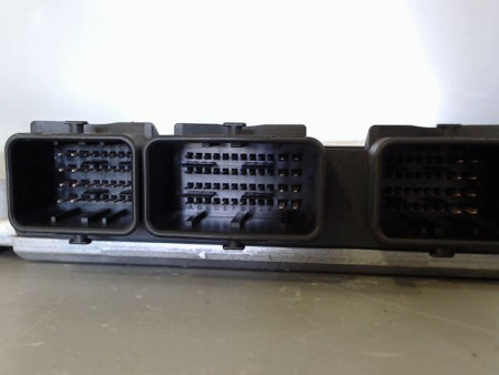 CALCULATEUR MOTEUR PEUGEOT 307