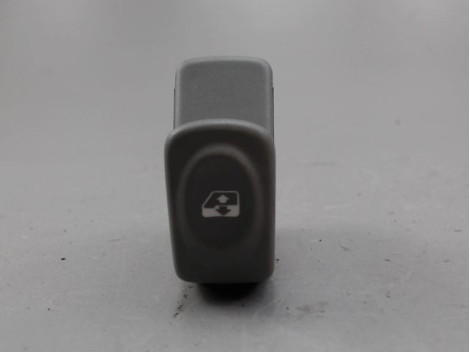 COMMANDE LEVE-GLACE PORTE AVD RENAULT TWINGO