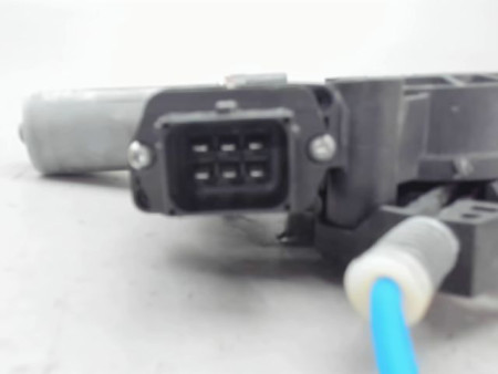 MECANISME LEVE-GLACE AVANT DROIT OPEL CORSA