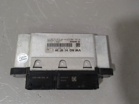 CALCULATEUR MOTEUR VOLKSWAGEN POLO