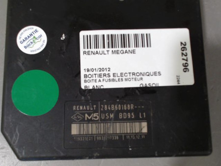 BOITE A FUSIBLES RENAULT MEGANE
