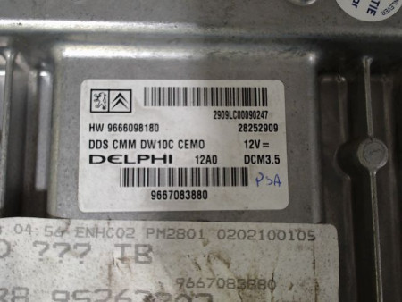 CALCULATEUR MOTEUR PEUGEOT 3008