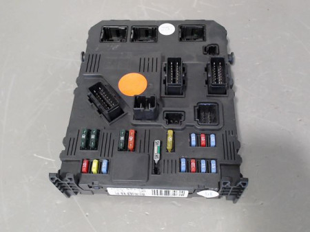 BOITIER GESTION HABITACLE PEUGEOT 206