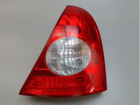 FEU ARRIERE DROIT RENAULT CLIO