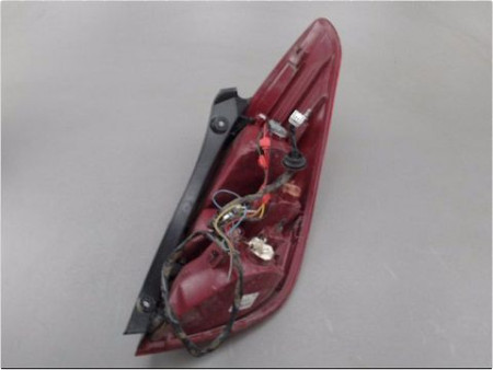 FEU ARRIERE GAUCHE  HYUNDAI I 20 09-12