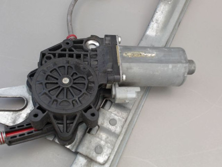 MECANISME LEVE-GLACE AVANT DROIT PEUGEOT 206