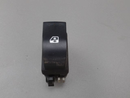 COMMANDE LEVE-GLACE PORTE AVD RENAULT CLIO