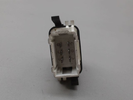 COMMANDE LEVE-GLACE PORTE AVD RENAULT CLIO