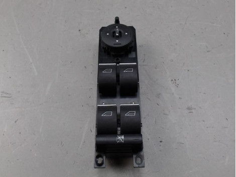 COMMANDE LEVE-GLACE PORTE AVG FORD FOCUS