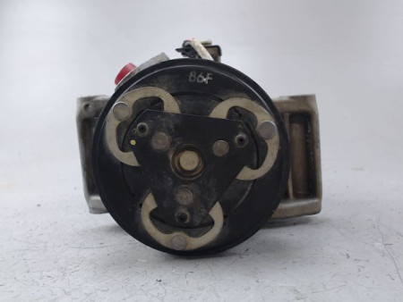 COMPRESSEUR AIR CONDITIONNE DACIA SANDERO