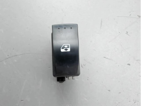 COMMANDE LEVE-GLACE PORTE AVD RENAULT CLIO