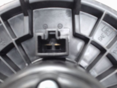 MOTEUR VENTILATEUR CHAUFFAGE TOYOTA YARIS