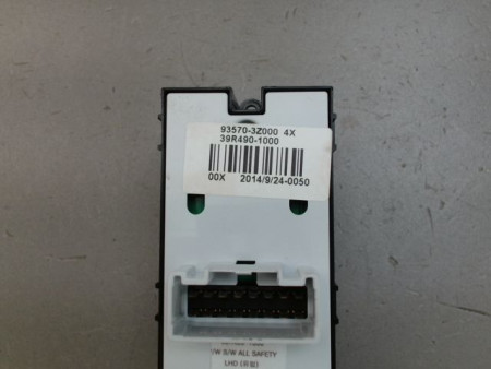 COMMANDE LEVE-GLACE PORTE AVG HYUNDAI I40