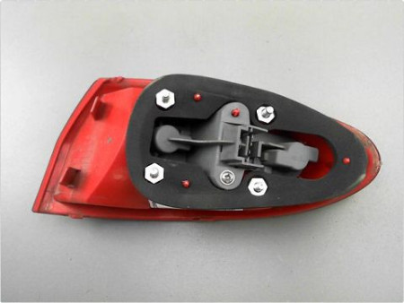 FEU ARRIERE GAUCHE  ALFA ROMEO 147 04-10