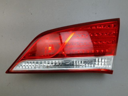 FEU ARRIERE INTERIEUR DROIT HYUNDAI I40