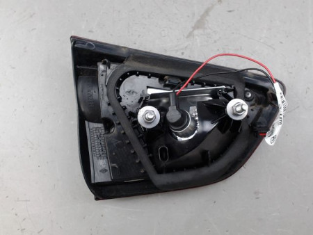 FEU ARRIERE INTERIEUR DROIT RENAULT CLIO