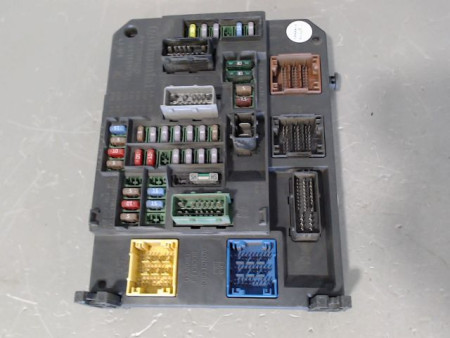 BOITIER GESTION HABITACLE CITROEN C4 II 10-15