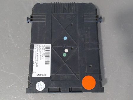 BOITIER GESTION HABITACLE PEUGEOT 208 12-15