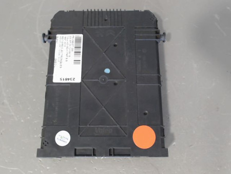 BOITIER GESTION HABITACLE PEUGEOT 208 12-15