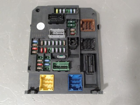 BOITIER GESTION HABITACLE CITROEN C4 II 10-15