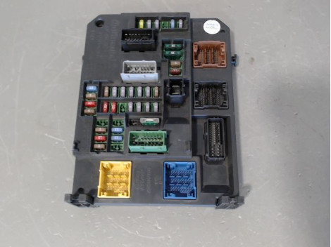 BOITIER GESTION HABITACLE CITROEN C4 II 10-15
