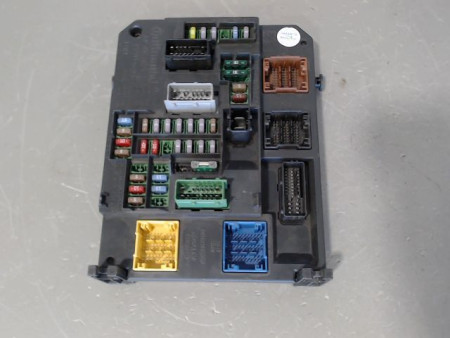 BOITIER GESTION HABITACLE CITROEN C4 II 10-15