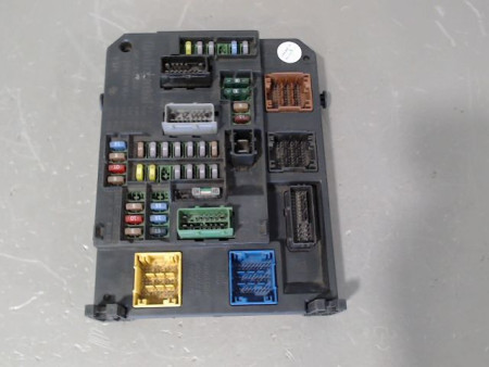 BOITIER GESTION HABITACLE CITROEN C4