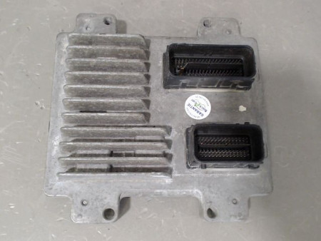 CALCULATEUR MOTEUR OPEL CORSA
