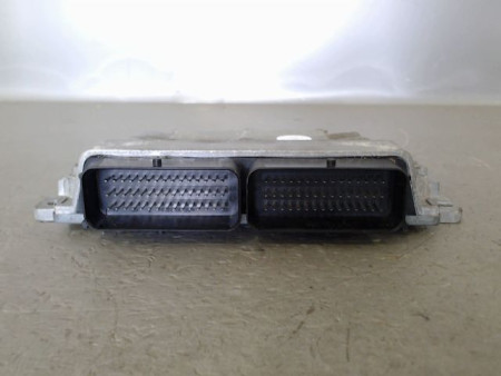 CALCULATEUR MOTEUR DACIA LOGAN