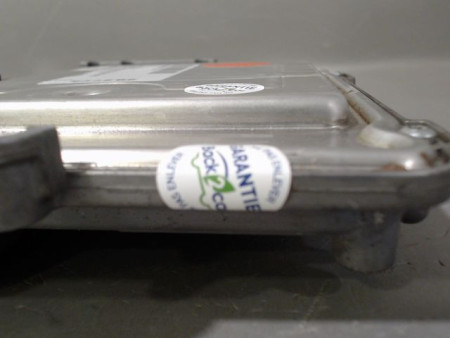 CALCULATEUR MOTEUR PEUGEOT 206