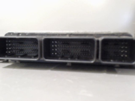 CALCULATEUR MOTEUR DACIA DUSTER
