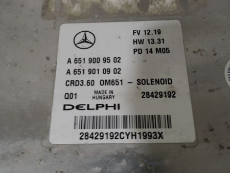 CALCULATEUR MOTEUR MERCEDES GLA