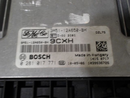 CALCULATEUR MOTEUR FORD FOCUS